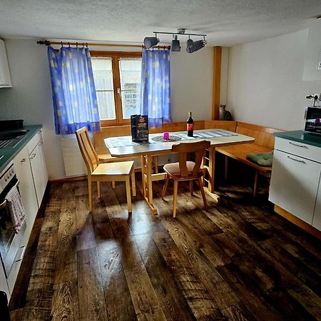 Happy Point Apartment Mellau Zimmer foto